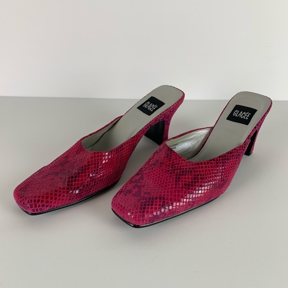 Vintage Shoes - VINTAGE Glacée Pink Snakeskin Block Heel Mule 8.5W